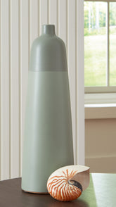 J&M Furniture - Ashley Furniture - Peerland Vase - Vase - A2000656
